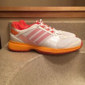 Adidas women’s tennis shoes